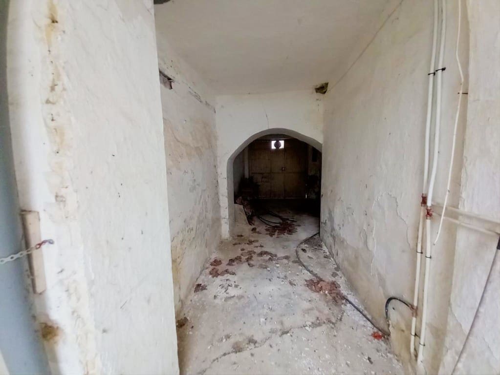 6 soverom Hus til salgs i Luque med garasje - € 79 000 (Ref: 4960018)