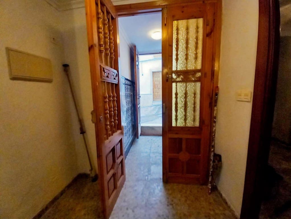 6 soverom Hus til salgs i Luque med garasje - € 79 000 (Ref: 4960018)