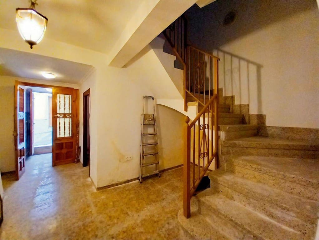 6 soverom Hus til salgs i Luque med garasje - € 79 000 (Ref: 4960018)