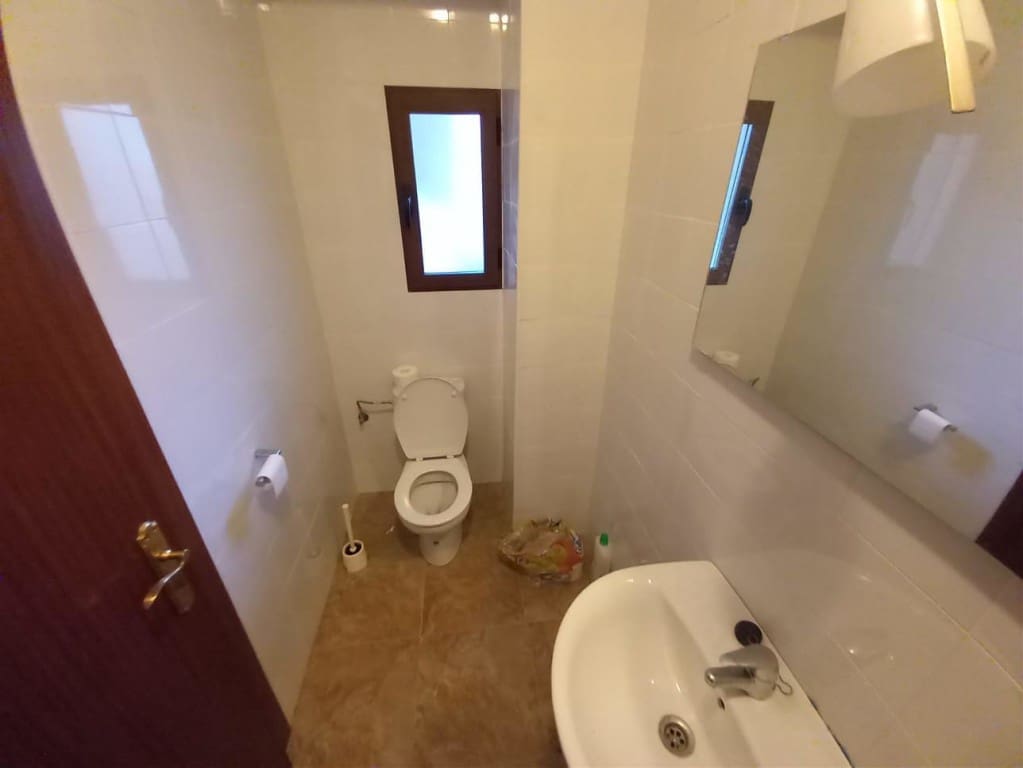 6 soverom Hus til salgs i Luque med garasje - € 79 000 (Ref: 4960018)