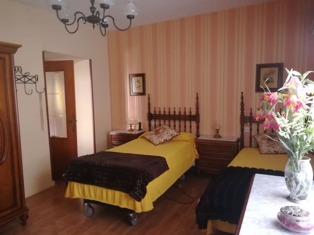 5 sovrum Hus till salu i Bobadilla de Alcaudete, Alcaudete - 150 000 € (Ref: 5125481)