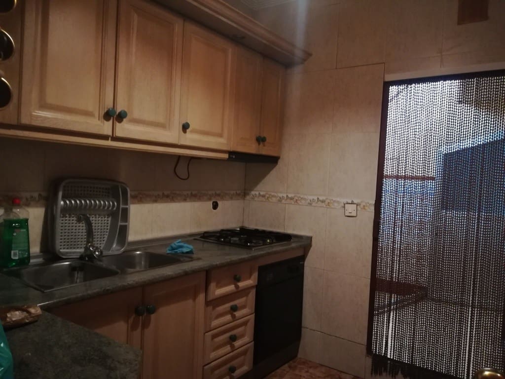 3 bedroom Commercial for sale in Martos with garage - € 70,000 (Ref: 5209750)