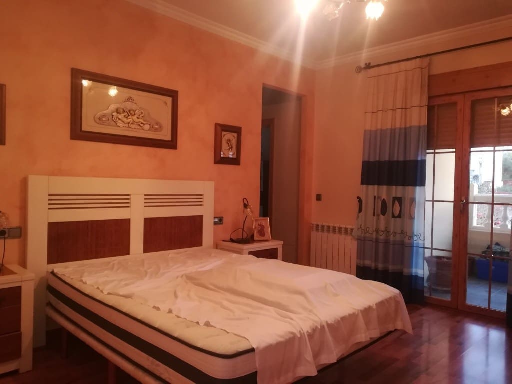4 quarto Casa em Banda para venda em Monte Lope Alvarez com piscina garagem - 170 000 € (Ref: 5467053)