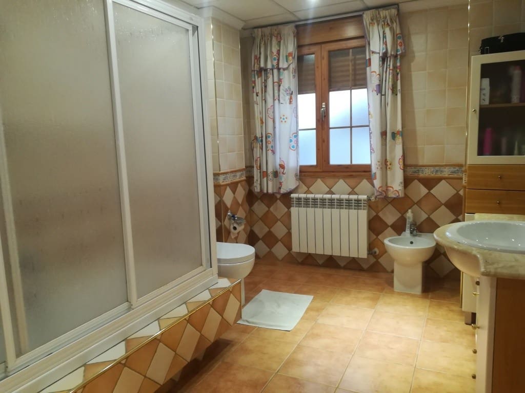 4 quarto Casa em Banda para venda em Monte Lope Alvarez com piscina garagem - 170 000 € (Ref: 5467053)