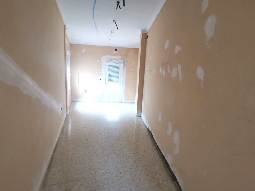 6 bedroom Townhouse for sale in Alcaudete with garage - € 145,000 (Ref: 5942759)