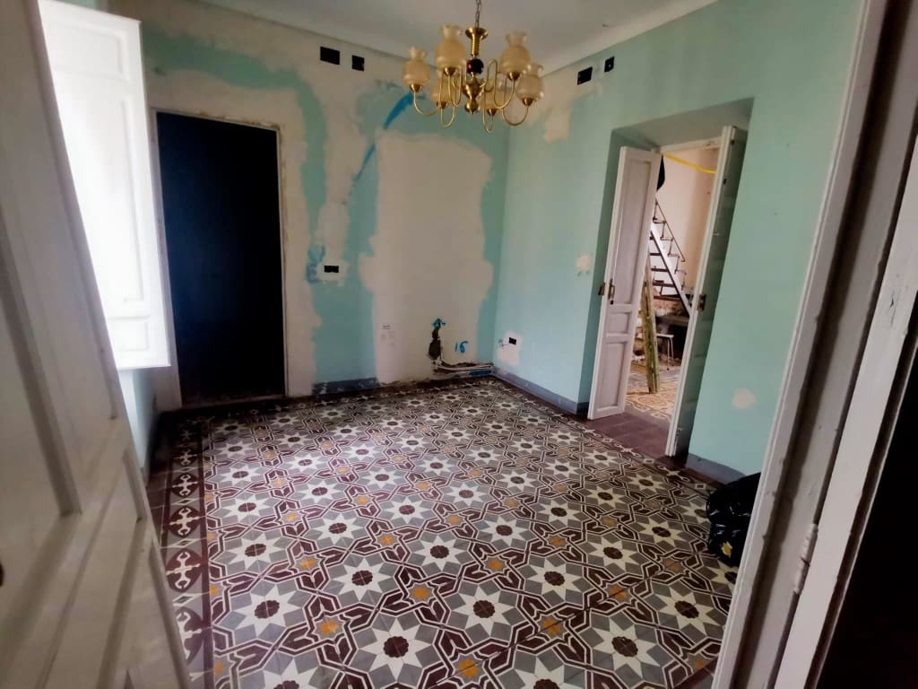 6 bedroom Townhouse for sale in Alcaudete with garage - € 145,000 (Ref: 5942759)