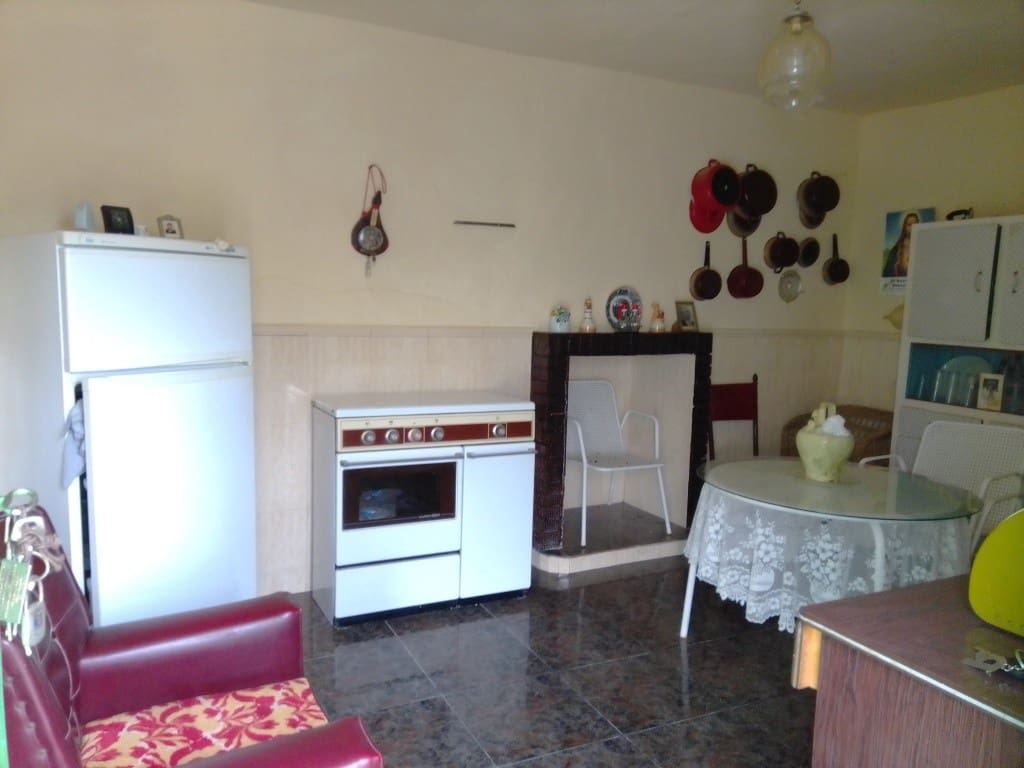 3 soveværelse Finca/Landehus til salg i Sabariego med swimmingpool - € 109.000 (Ref: 5942760)