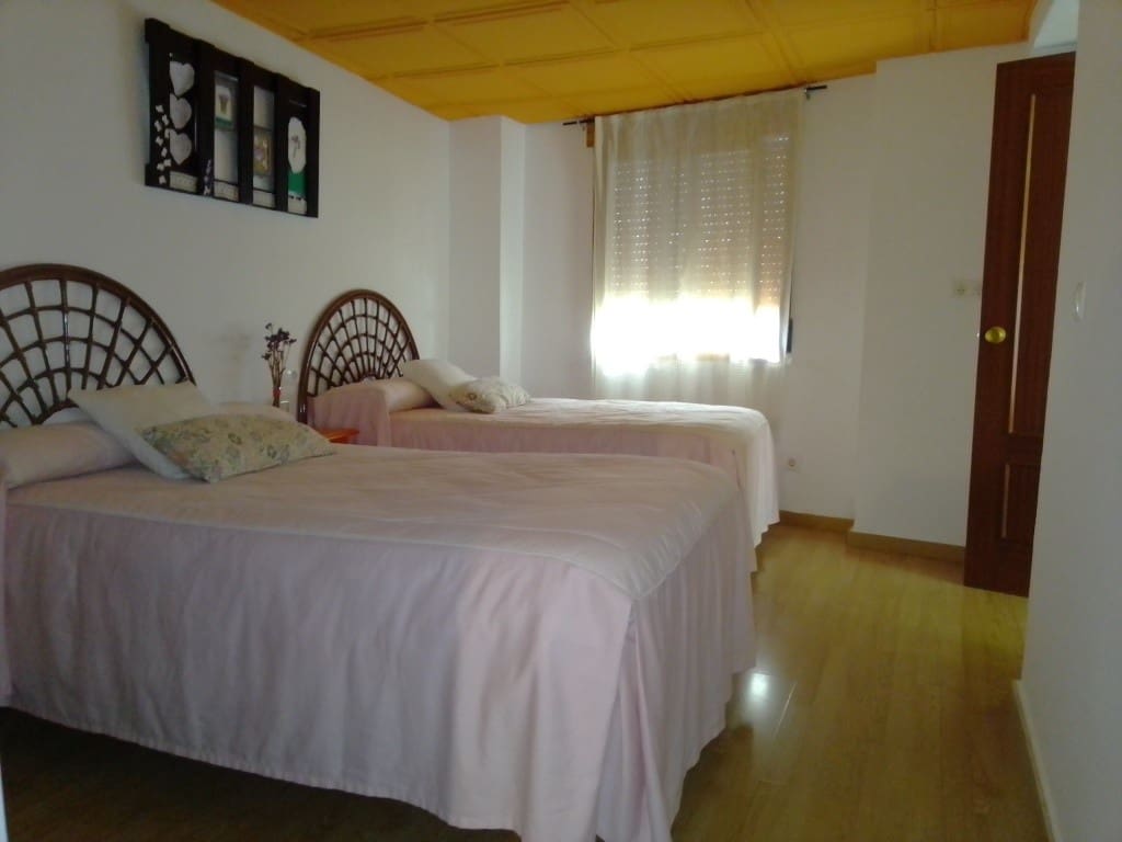Casa de 3 habitaciones en Martos en venta - 70.000 € (Ref: 5986300)