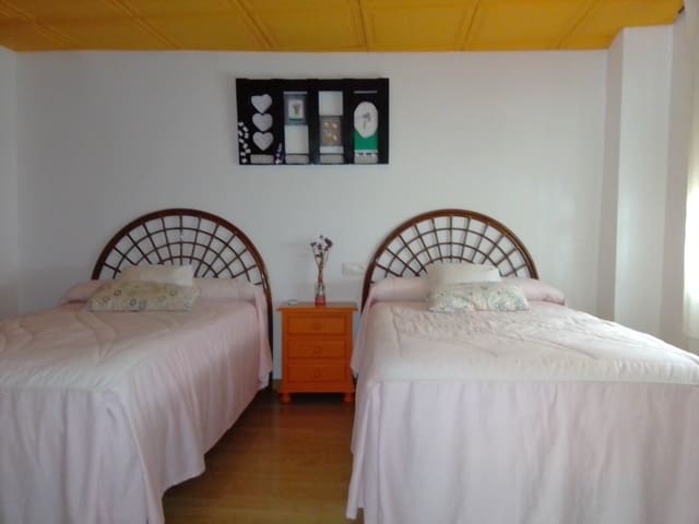 Casa de 3 habitaciones en Martos en venta - 70.000 € (Ref: 5986300)