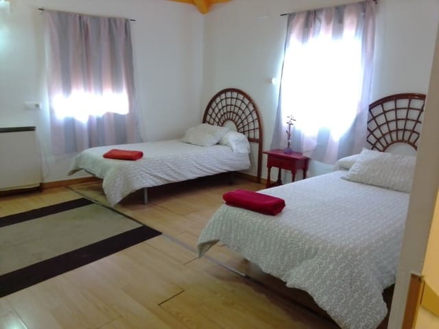 Casa de 3 habitaciones en Martos en venta - 70.000 € (Ref: 5986300)