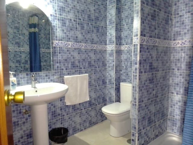 Casa de 3 habitaciones en Martos en venta - 70.000 € (Ref: 5986300)