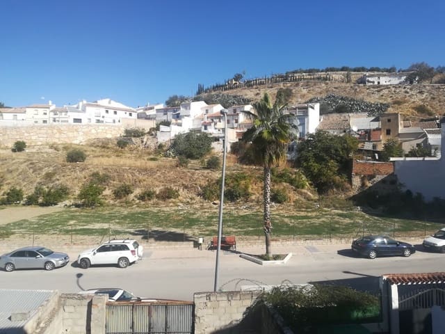 Casa de 3 habitaciones en Martos en venta con garaje - 75.000 € (Ref: 6091166)