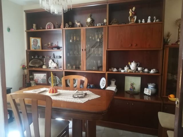 Casa de 3 habitaciones en Martos en venta con garaje - 75.000 € (Ref: 6091166)