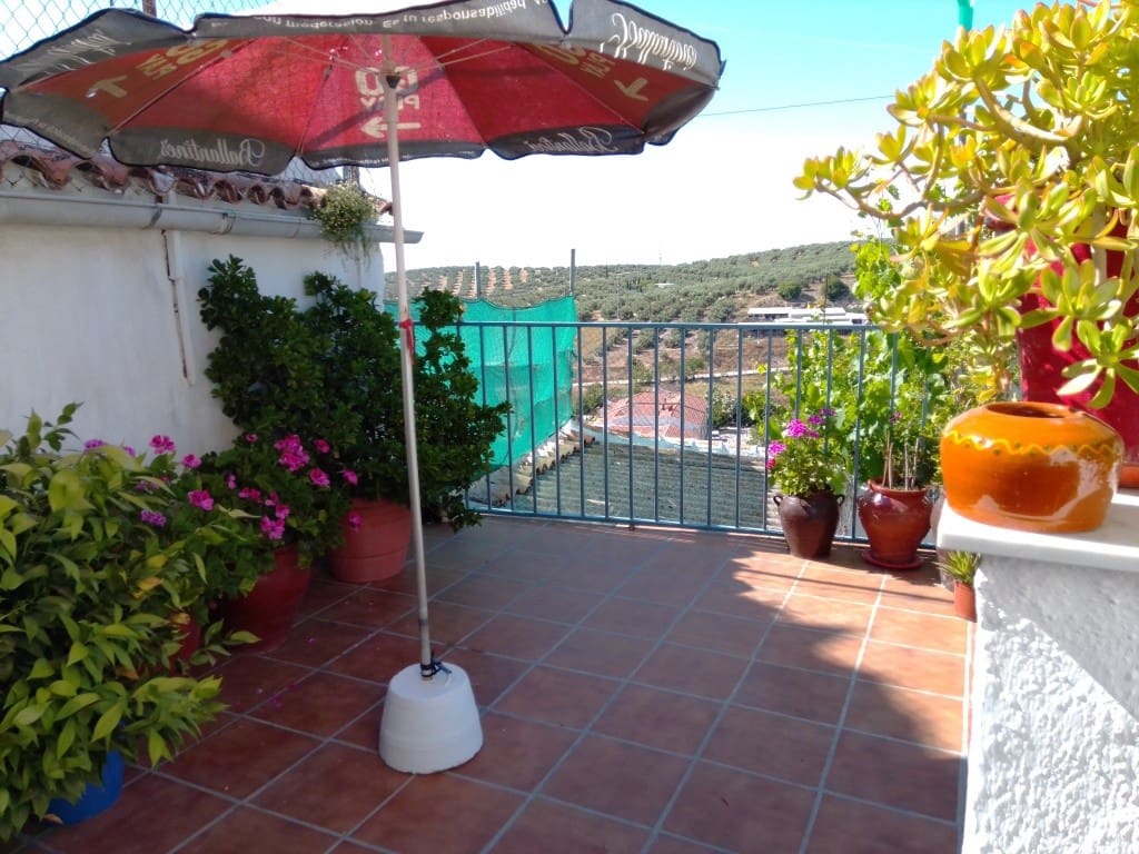4 slaapkamer Huis te koop in Martos - € 126.000 (Ref: 6149886)