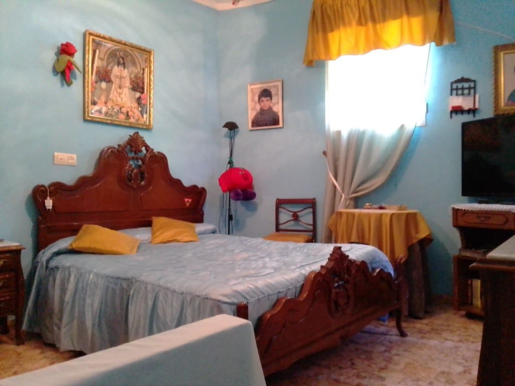4 slaapkamer Huis te koop in Martos - € 126.000 (Ref: 6149886)