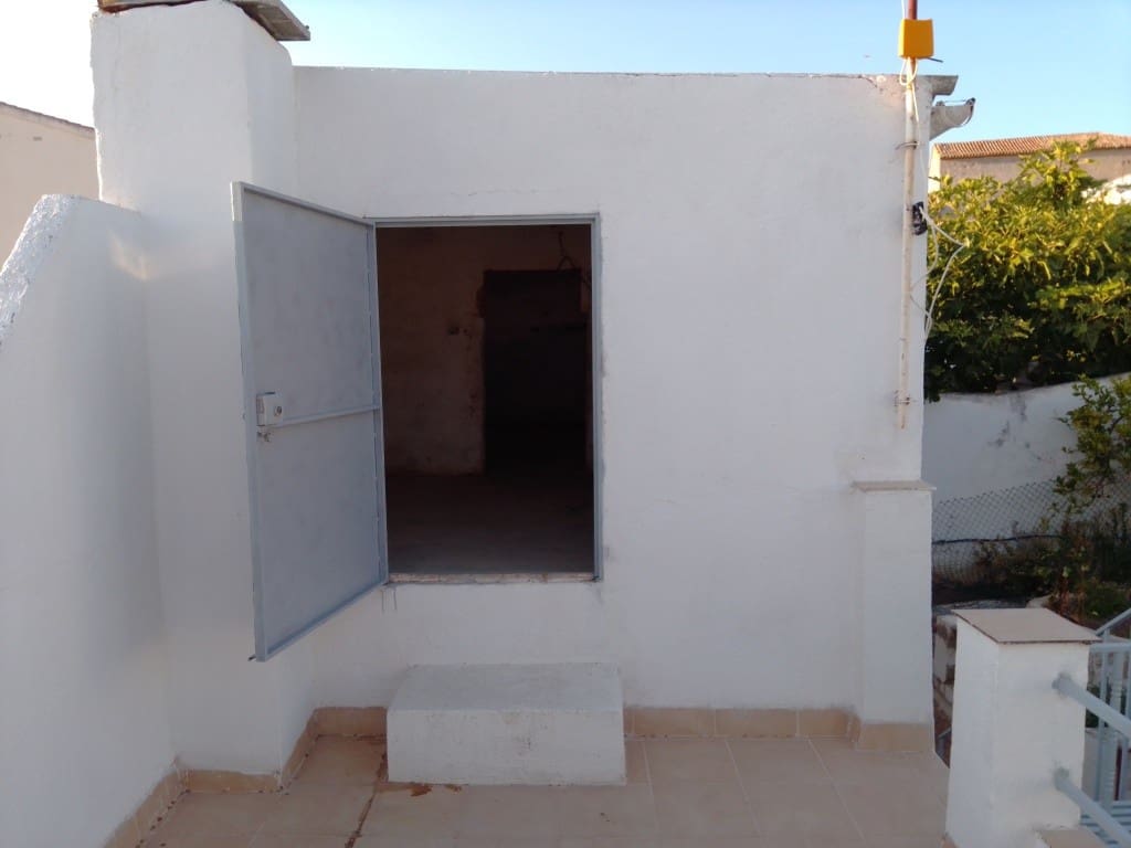 6 soveværelse Byhus til salg i Bobadilla de Alcaudete med garage - € 119.500 (Ref: 6266441)