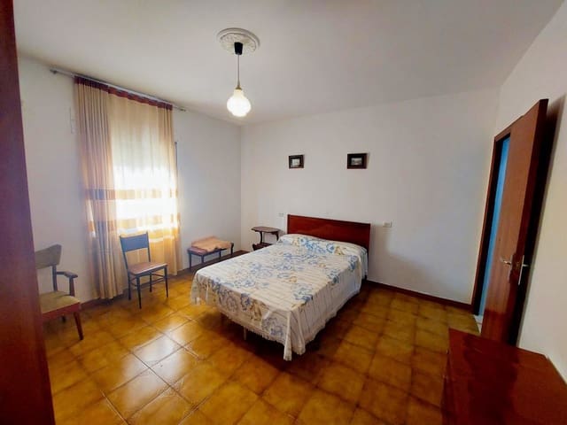 6 sypialnia Dom na sprzedaż w Bobadilla de Alcaudete, Alcaudete z garażem - 93 000 € (Ref: 6266441)