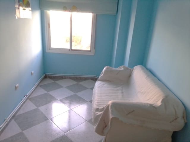 4 bedroom Townhouse for sale in Castillo de Locubín with garage - € 135,000 (Ref: 6428558)