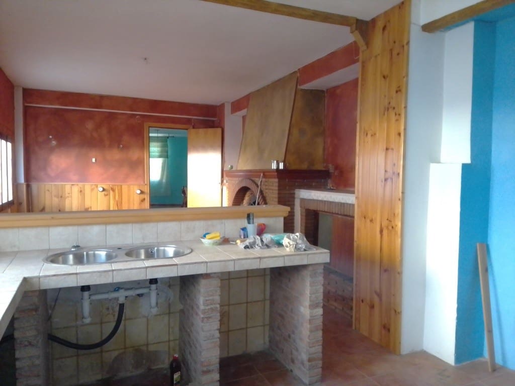 4 bedroom Townhouse for sale in Alcaudete with pool garage - € 50,000 (Ref: 6582423)