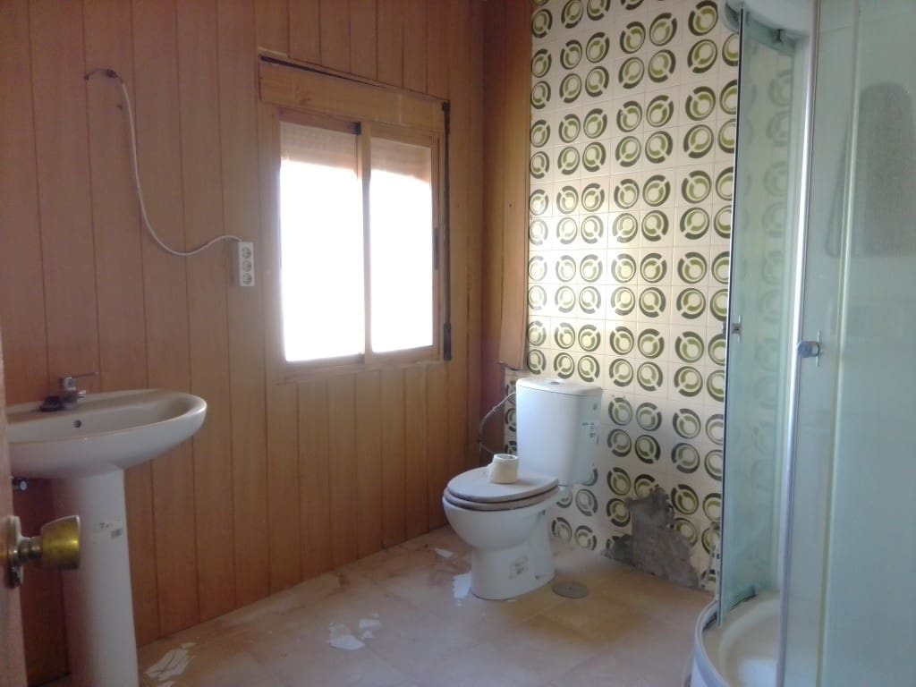 4 bedroom Townhouse for sale in Alcaudete with pool garage - € 50,000 (Ref: 6582423)