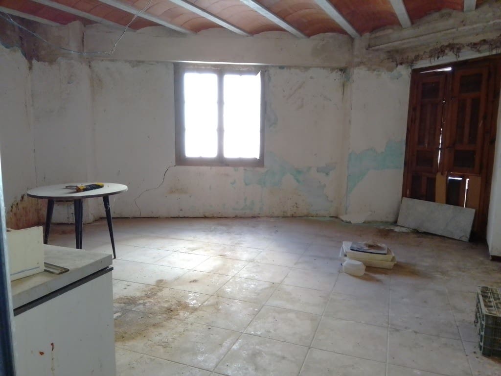 4 bedroom Townhouse for sale in Alcaudete with pool garage - € 50,000 (Ref: 6582423)