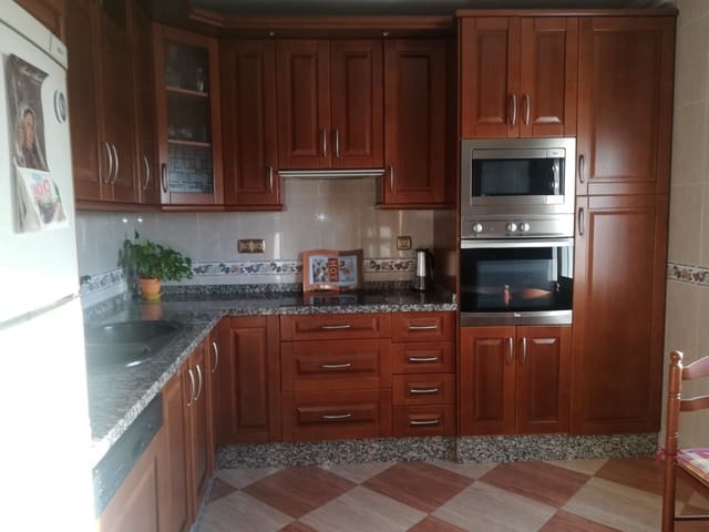 4 chambre Maison de Ville à vendre à Martos - 96 000 € (Ref: 6619495)