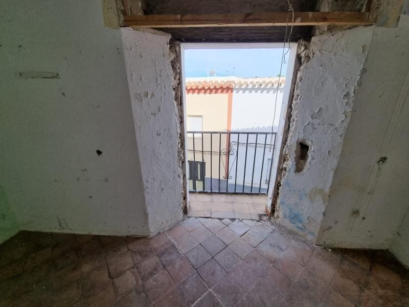 4 makuuhuone Omakotitalo myytävänä paikassa Martos - 17 500 € (Ref: 6719186)