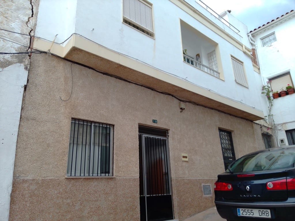 4 chambre Maison de Ville à vendre à Martos - 78 000 € (Ref: 6879428)