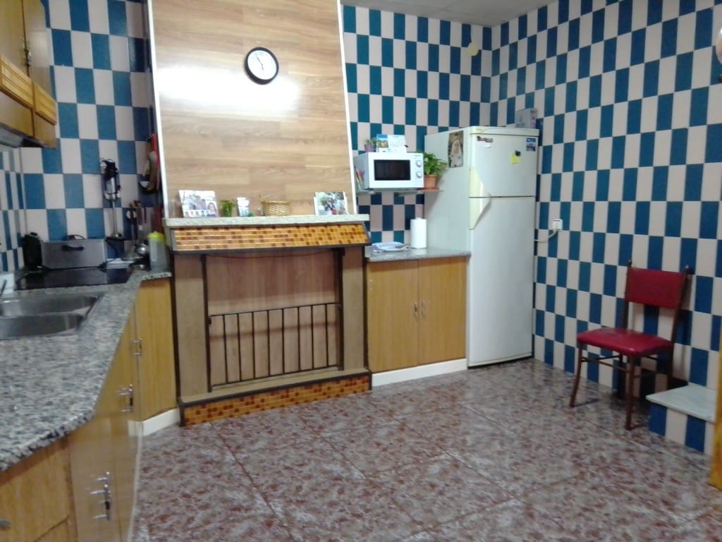 4 chambre Maison de Ville à vendre à Martos - 78 000 € (Ref: 6879428)