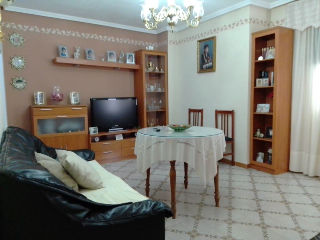 4 chambre Maison de Ville à vendre à Martos - 78 000 € (Ref: 6879428)