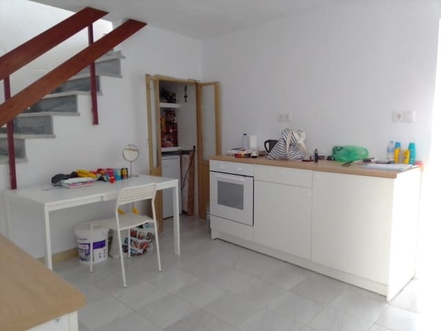 3 soveværelse Byhus til salg i Martos med swimmingpool - € 45.000 (Ref: 7130607)