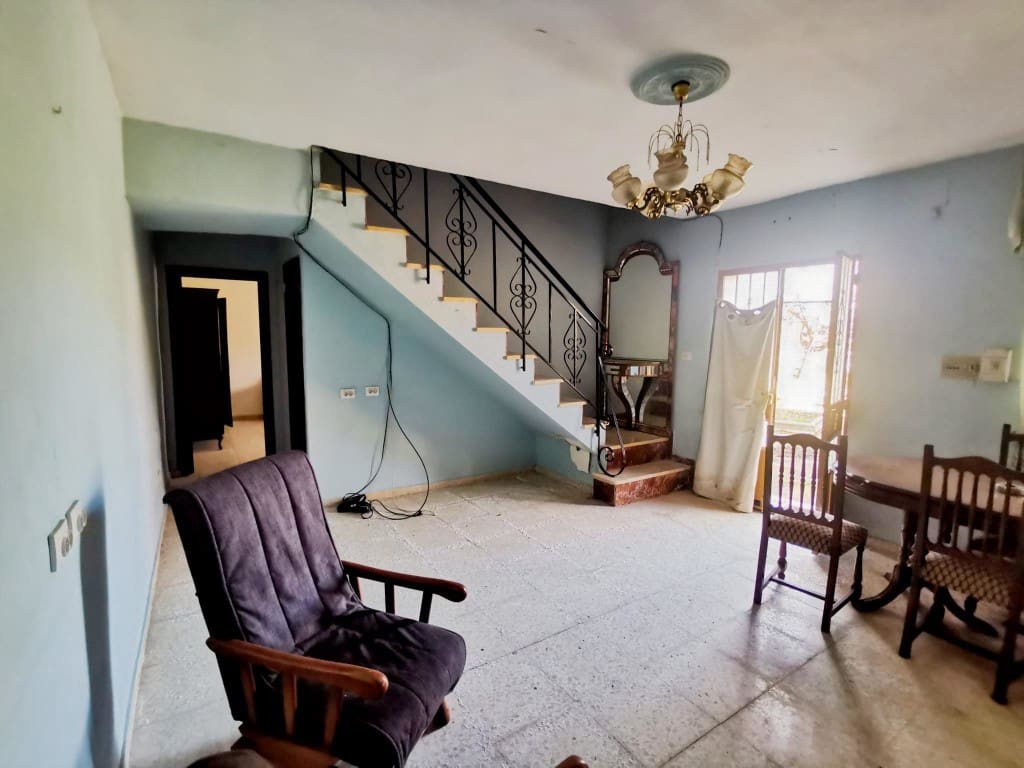 4 bedroom Finca/Country House for sale in Sabariego with garage - € 69,000 (Ref: 7622683)