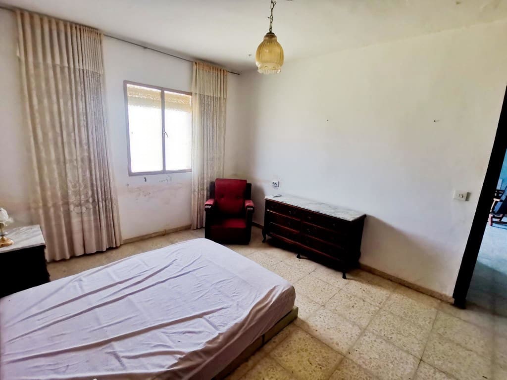 4 bedroom Finca/Country House for sale in Sabariego with garage - € 69,000 (Ref: 7622683)