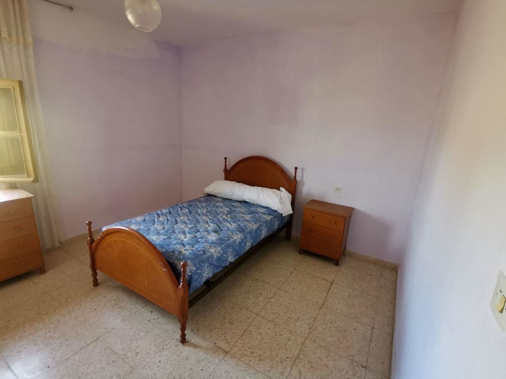 4 bedroom Finca/Country House for sale in Sabariego with garage - € 69,000 (Ref: 7622683)