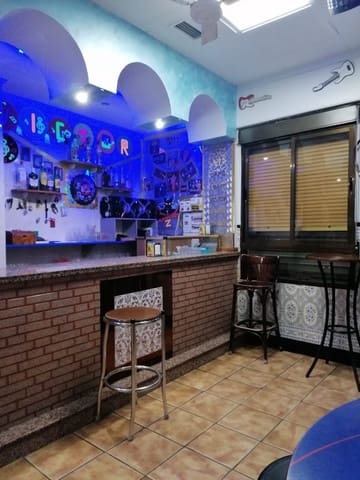 3 bedroom Commercial for sale in Martos - € 120,000 (Ref: 7666211)