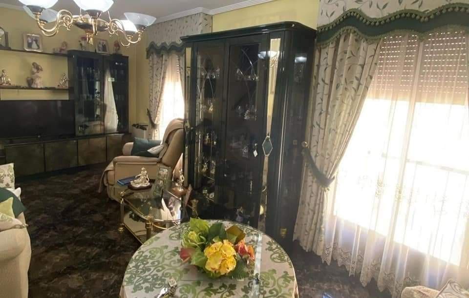 3 camera da letto Commerciale in vendita in Martos - 120.000 € (Rif: 7666211)