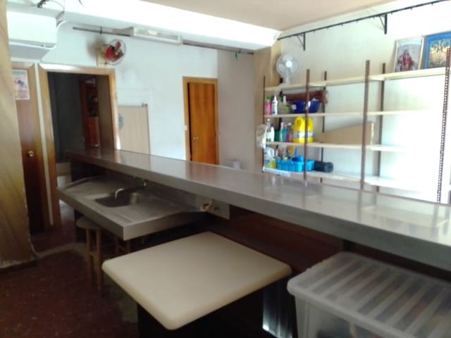 2 sovrum Restaurang/Bar till salu i Castillo de Locubín - 39 000 € (Ref: 7696262)