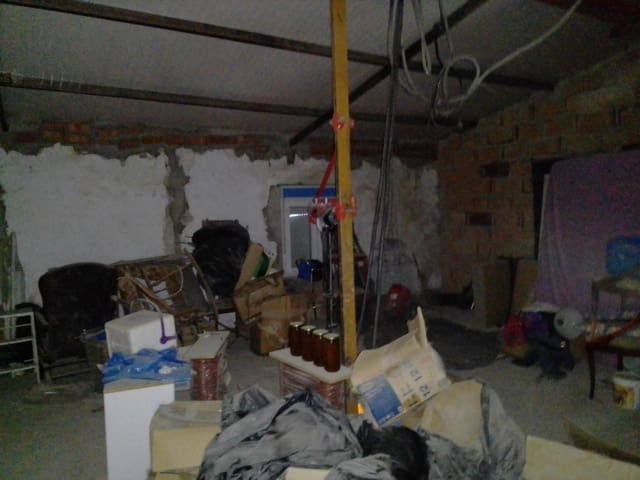 4 soverom Hus til salgs i Alcaudete - € 43 000 (Ref: 7740544)