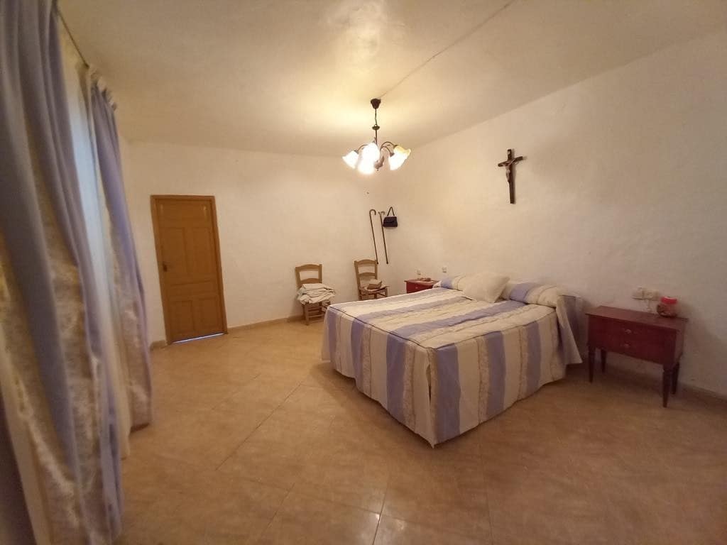 4 soveværelse Byhus til salg i Fuente Alamo - € 40.000 (Ref: 7839671)