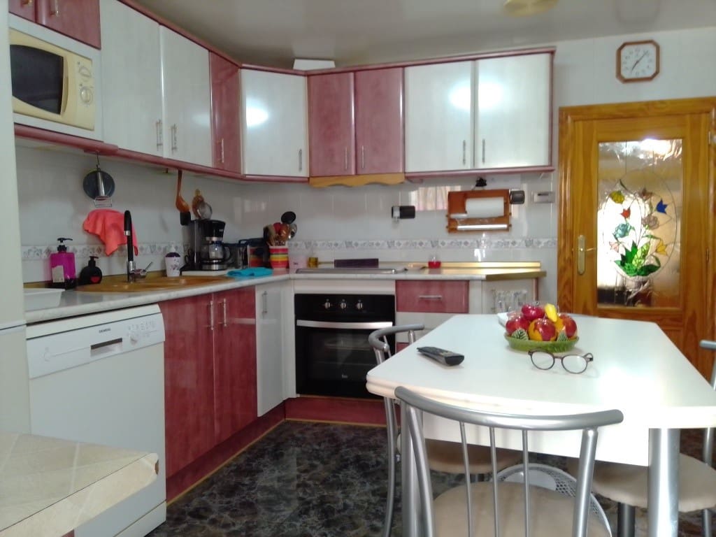 4 soveværelse Byhus til salg i Martos - € 99.000 (Ref: 7891318)