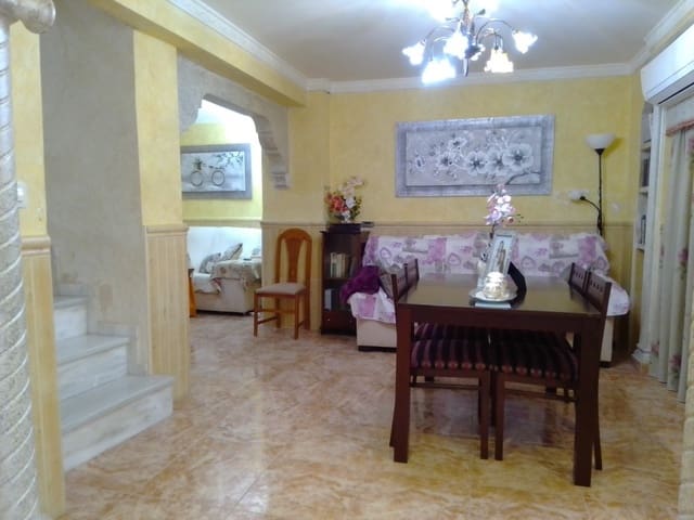 4 soveværelse Byhus til salg i Martos - € 99.000 (Ref: 7891318)