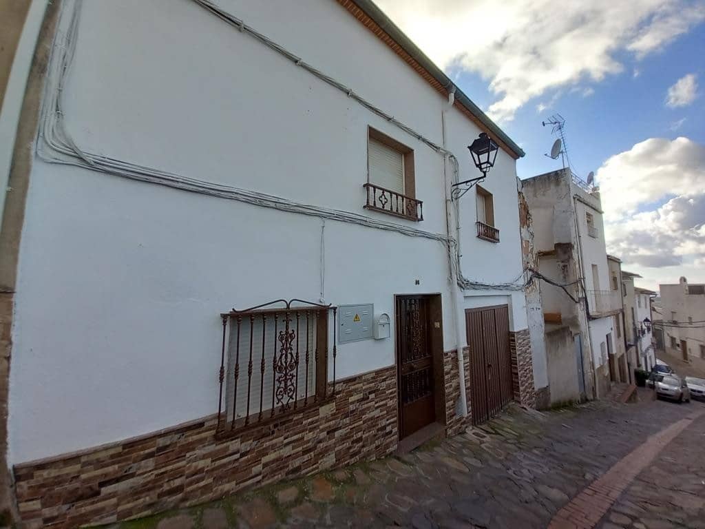 4 soveværelse Byhus til salg i Martos med garage - € 57.000 (Ref: 8005974)