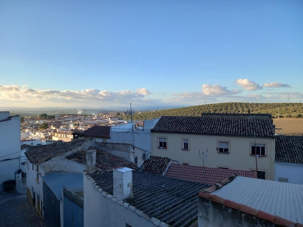 4 soveværelse Byhus til salg i Martos med garage - € 57.000 (Ref: 8005974)