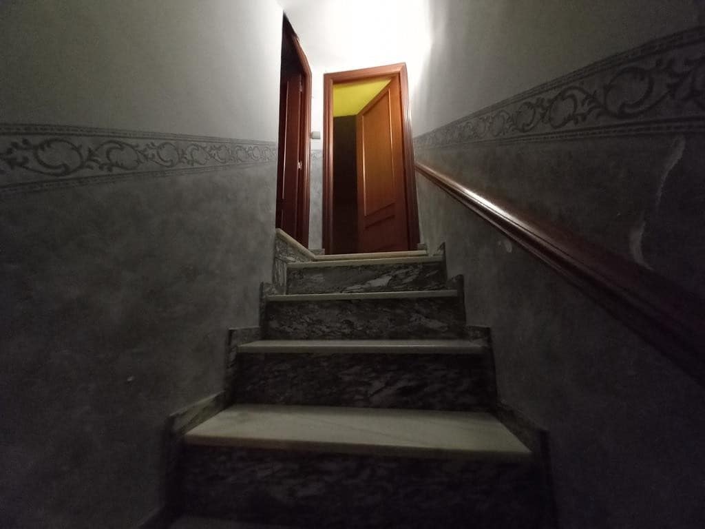 4 soveværelse Byhus til salg i Martos med garage - € 57.000 (Ref: 8005974)