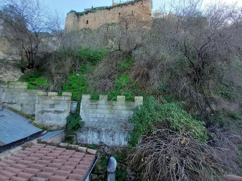 4 soveværelse Byhus til salg i Martos med garage - € 57.000 (Ref: 8005974)