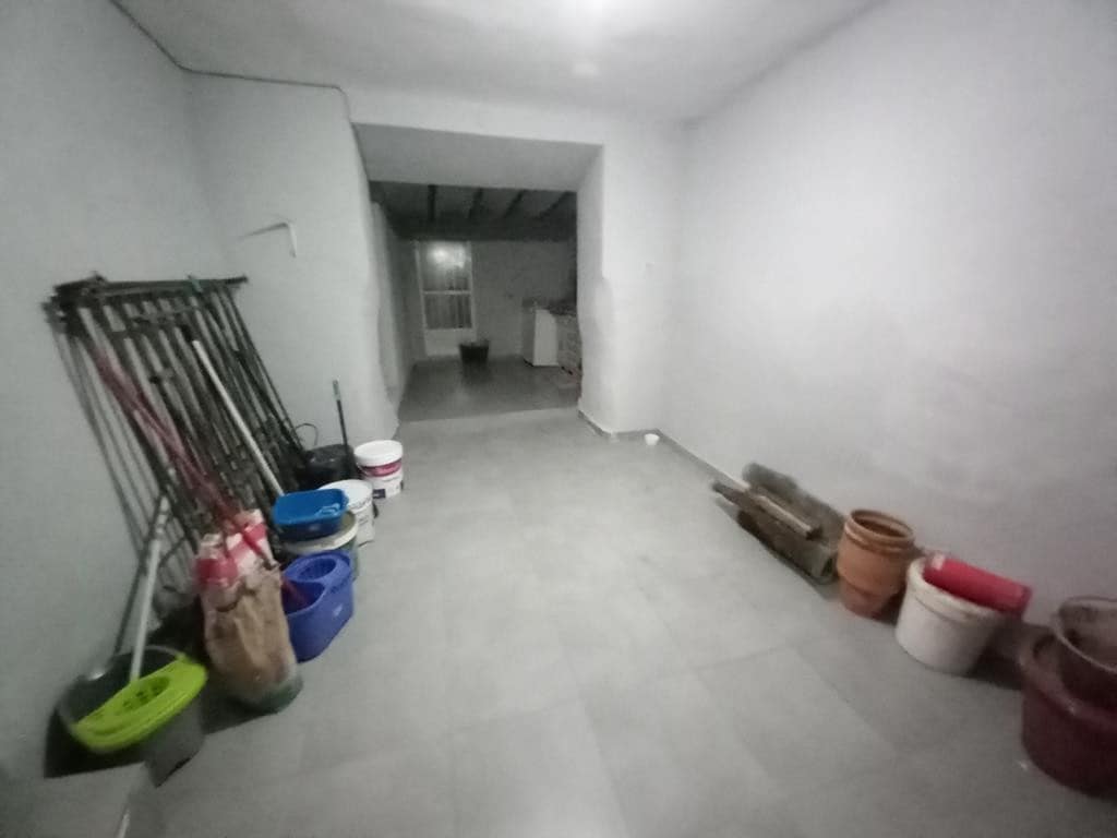 4 soveværelse Byhus til salg i Martos med garage - € 57.000 (Ref: 8005974)