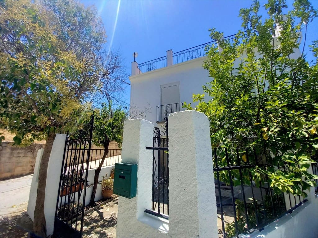 4 soveværelse Byhus til salg i Sileras - € 85.000 (Ref: 8133725)