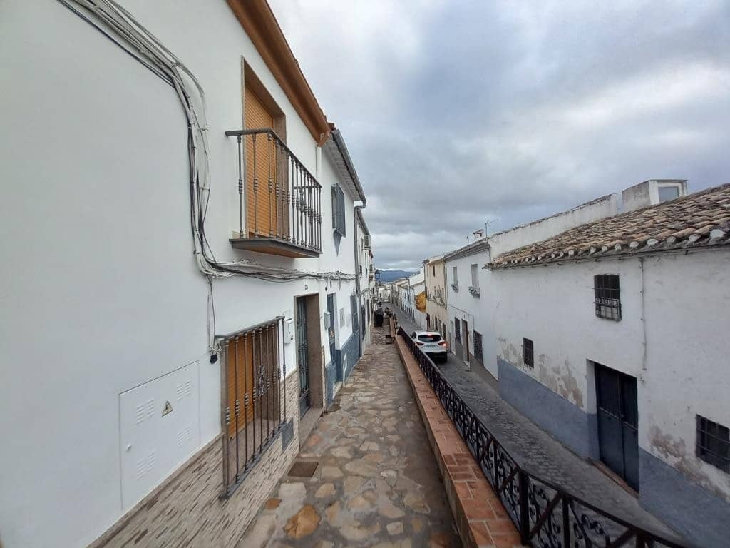 3 soverom Hus til salgs i Martos - € 48 000 (Ref: 8290025)