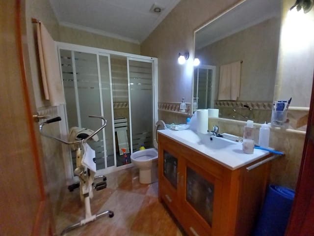 3 soverom Hus til salgs i Martos - € 48 000 (Ref: 8290025)