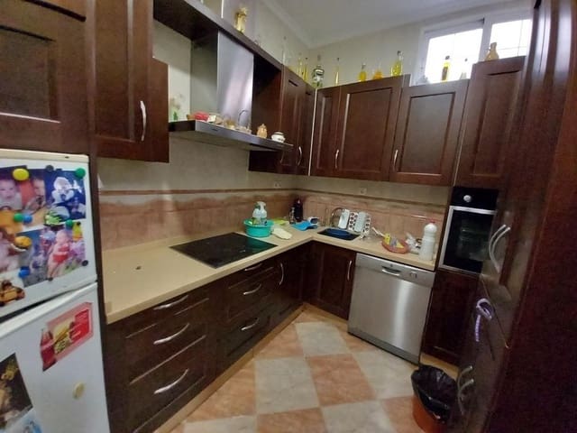 3 soverom Hus til salgs i Martos - € 48 000 (Ref: 8290025)